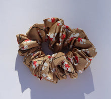 Load image into Gallery viewer, Classy Scrunchies