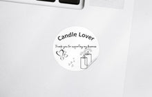 Load image into Gallery viewer, {{ Valentines Lip Care Bundle {{ Pink/Red}} }}
